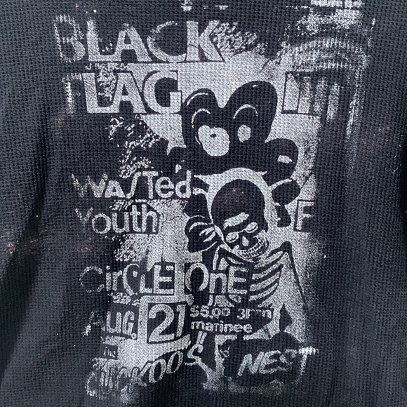 Loveworn Boutique, Santa Barbara Retro Henley - Picture 2 of 4